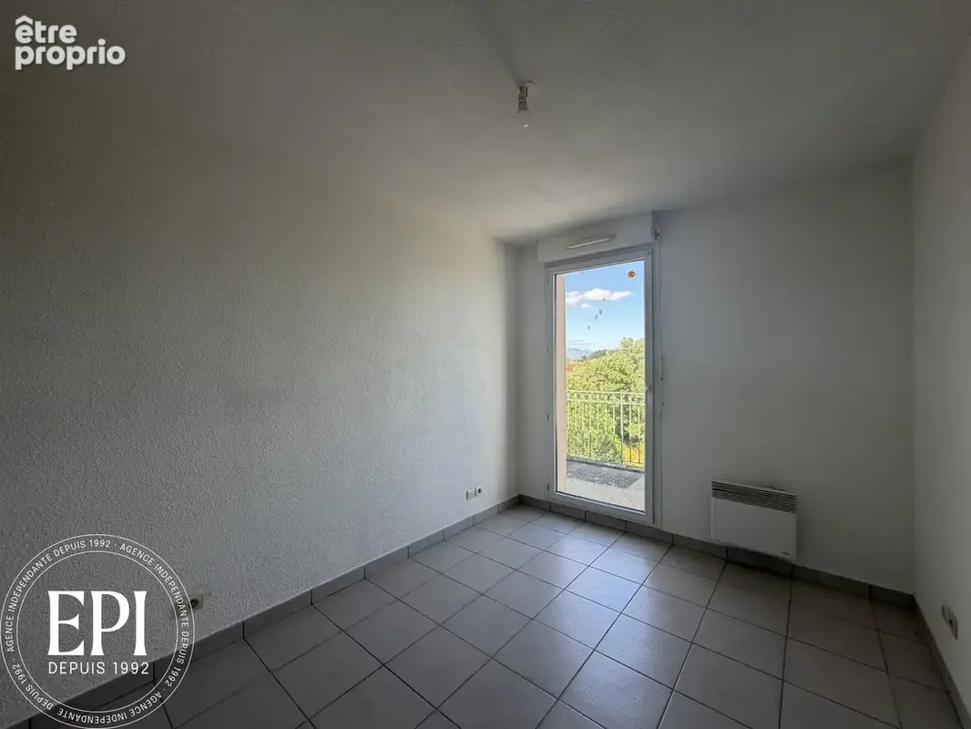 CARCASSONNE   T3 lumineux avec balcon, vue dégagée et 2 parkings - photo 14