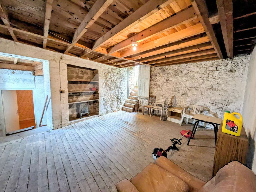 Maison à SAINT-ROMANS