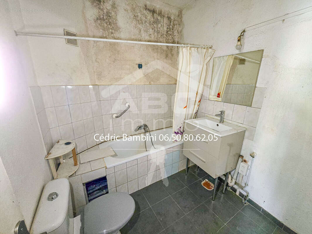 Appartement à SAINT-MAXIMIN-LA-SAINTE-BAUME