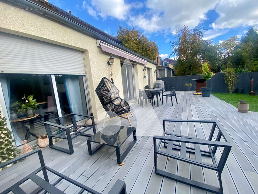 Maison à CHARLEVILLE-MEZIERES