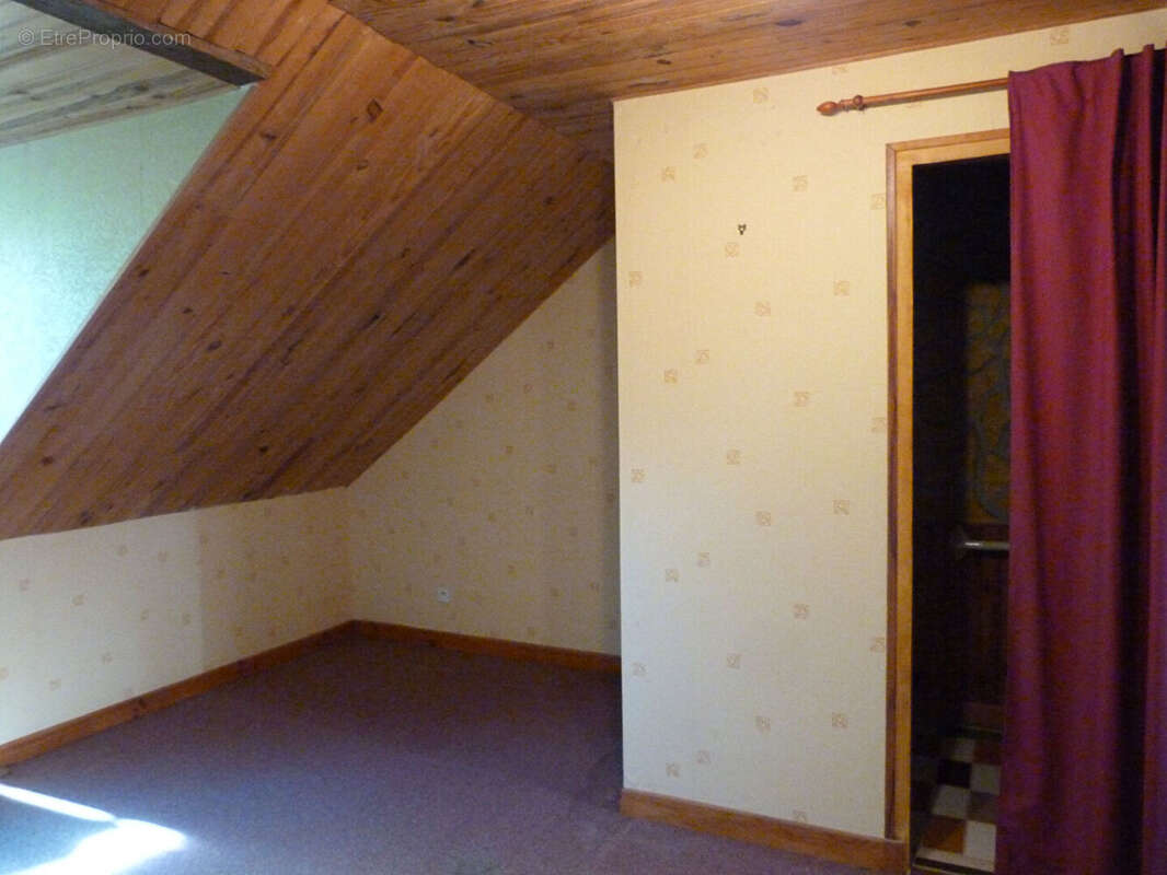 Maison à LAUBRIERES