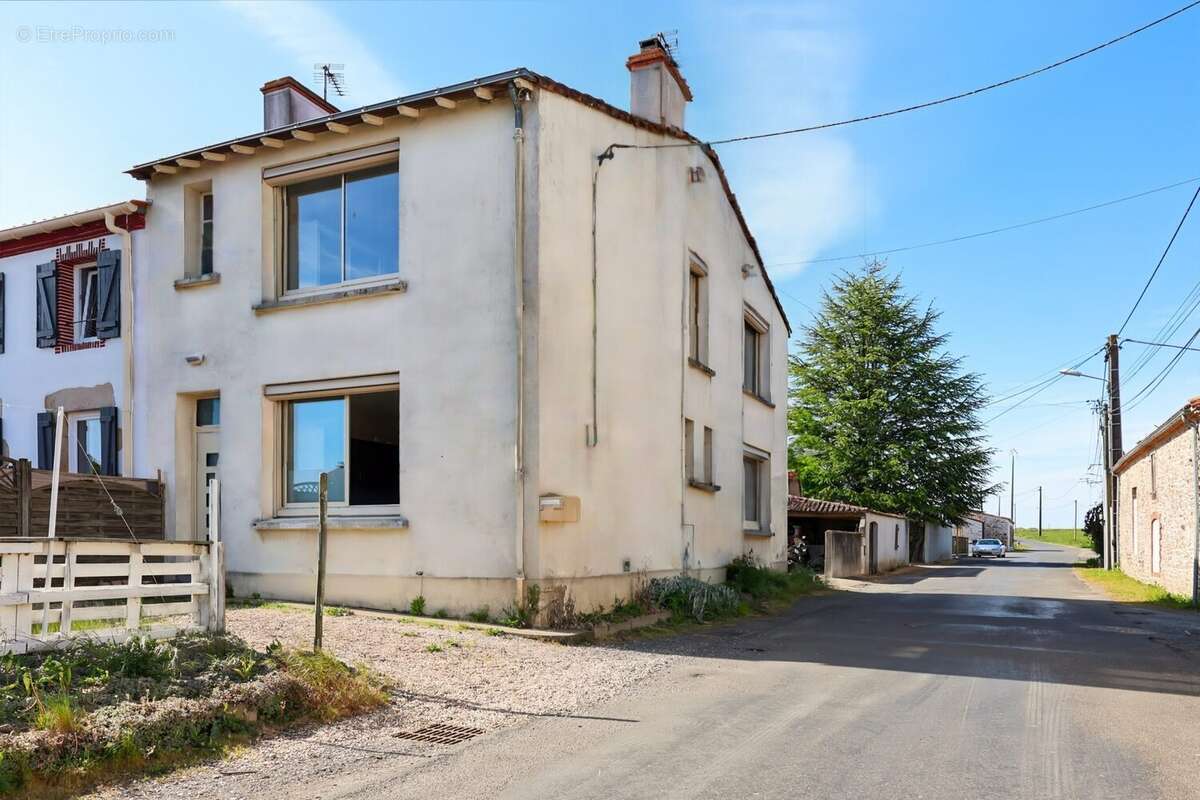 Maison à GORGES
