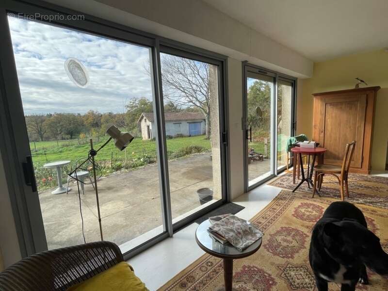 Maison à SAINT-JUNIEN