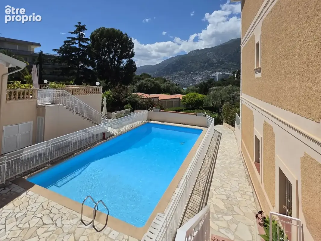 Roquebrune Cap Martin La Dragonnière  3 pièces avec jardin, garage,  piscine et vue mer - photo 7