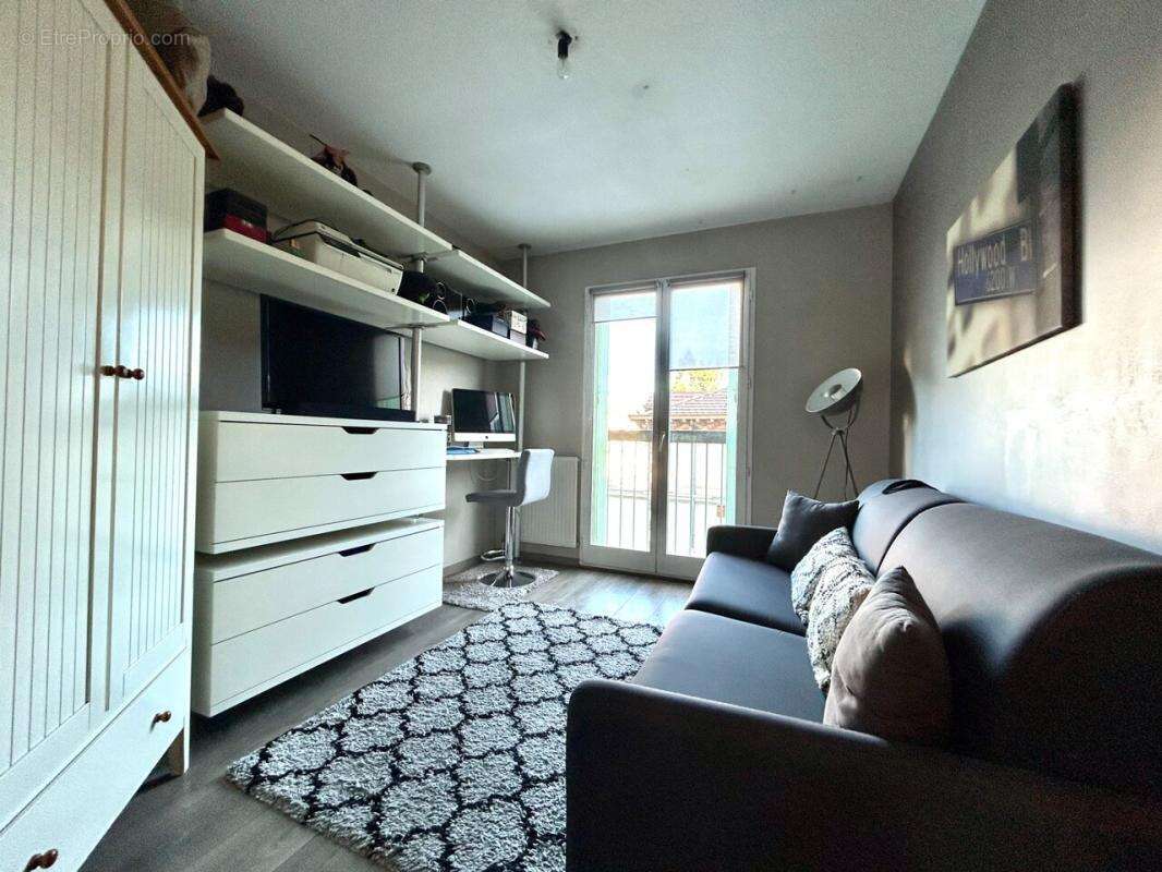 Appartement à BOURG-DE-PEAGE
