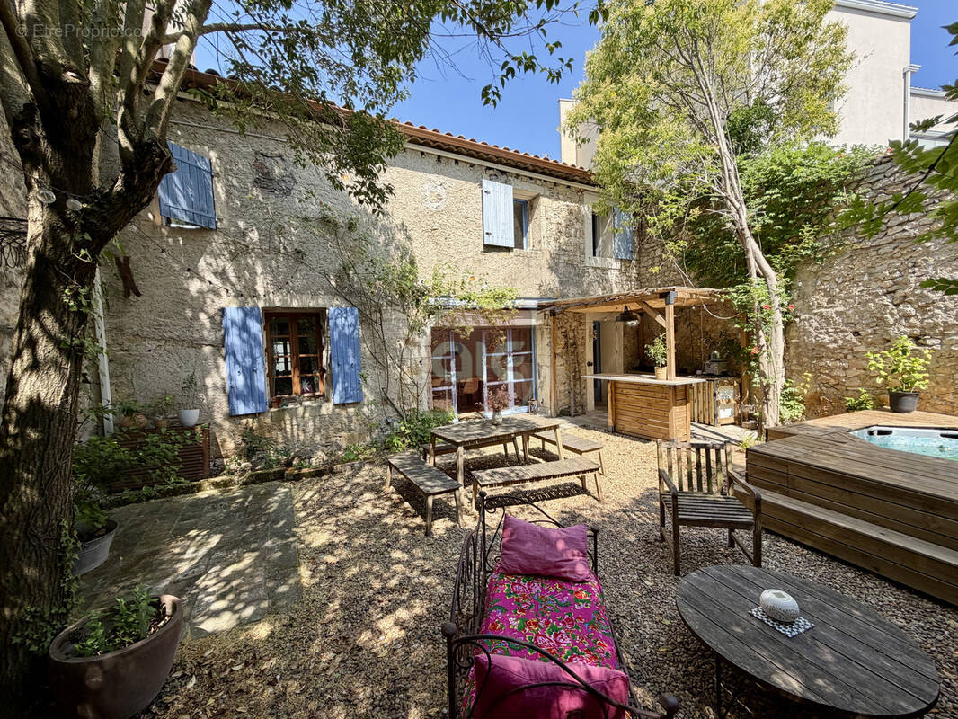 Maison à PRADES-LE-LEZ