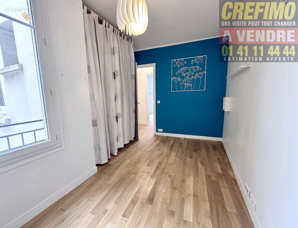 Appartement à COURBEVOIE