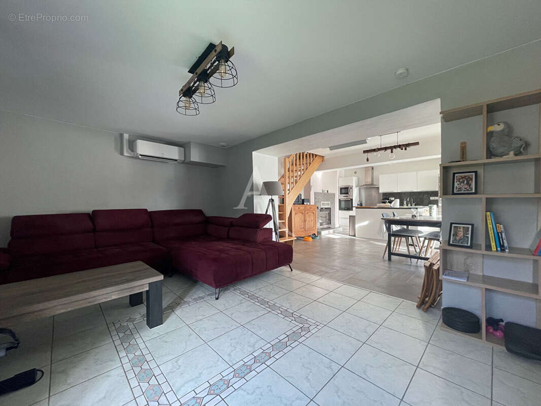 Maison à L&#039;ORBRIE