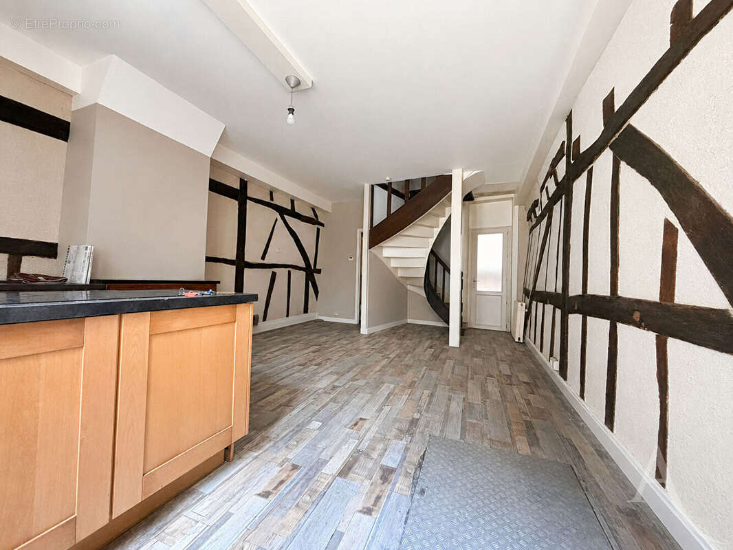 Maison de ville atypique de 62 m² en plein coeur du centre-ville ! - photo 14