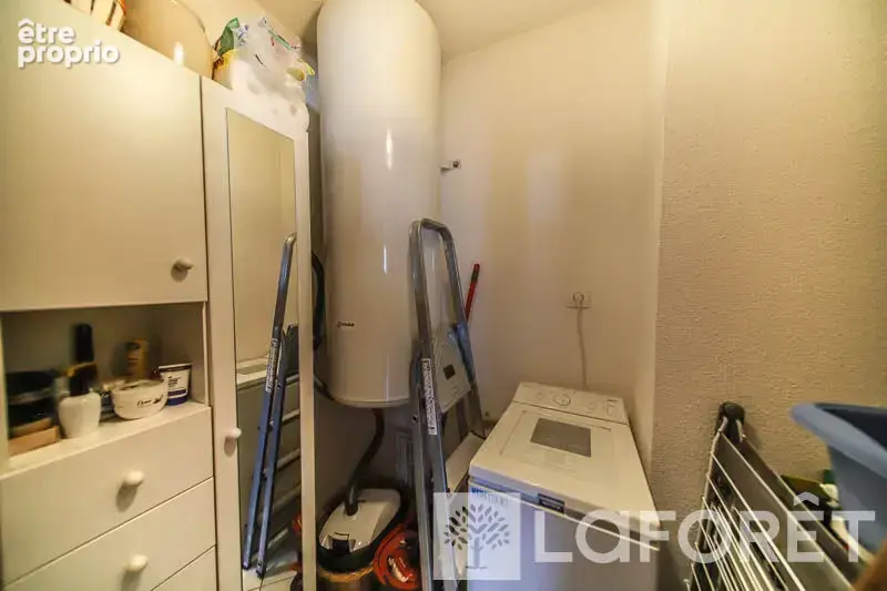 ** appartement type 3 + cave + garage - embrun - 3 pièces - photo 5