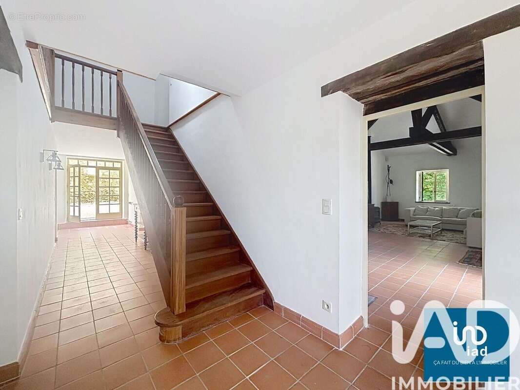 Maison 225 m² à Lectoure  - photo 5