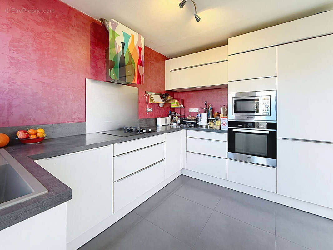 Maison à SAINT-ETIENNE-DU-ROUVRAY