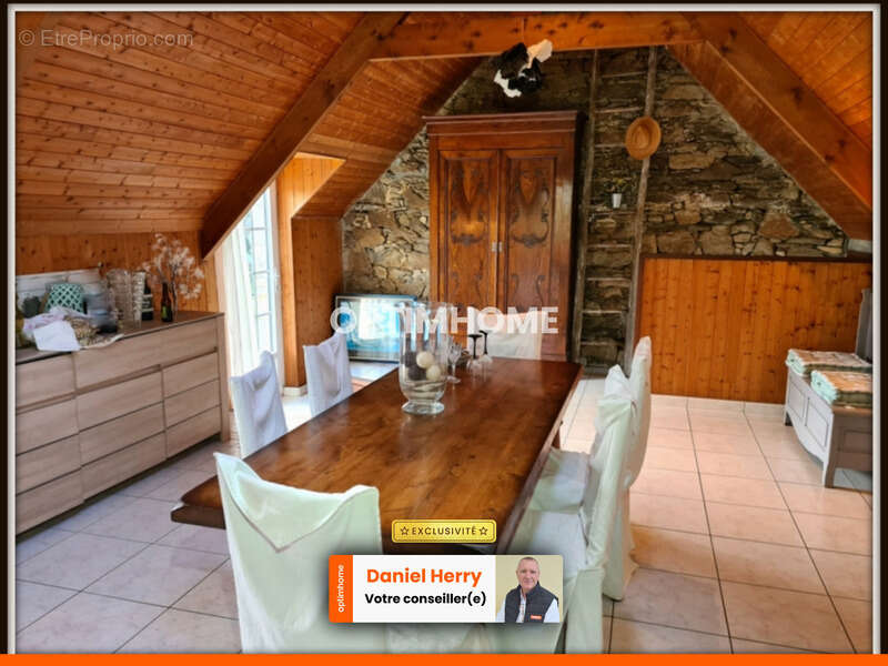 Maison à PLOUGOURVEST