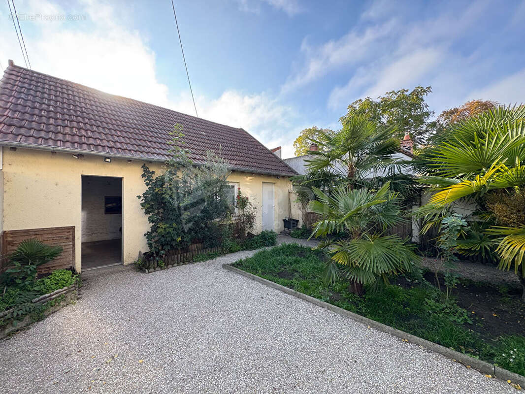 Maison à COSNE-COURS-SUR-LOIRE
