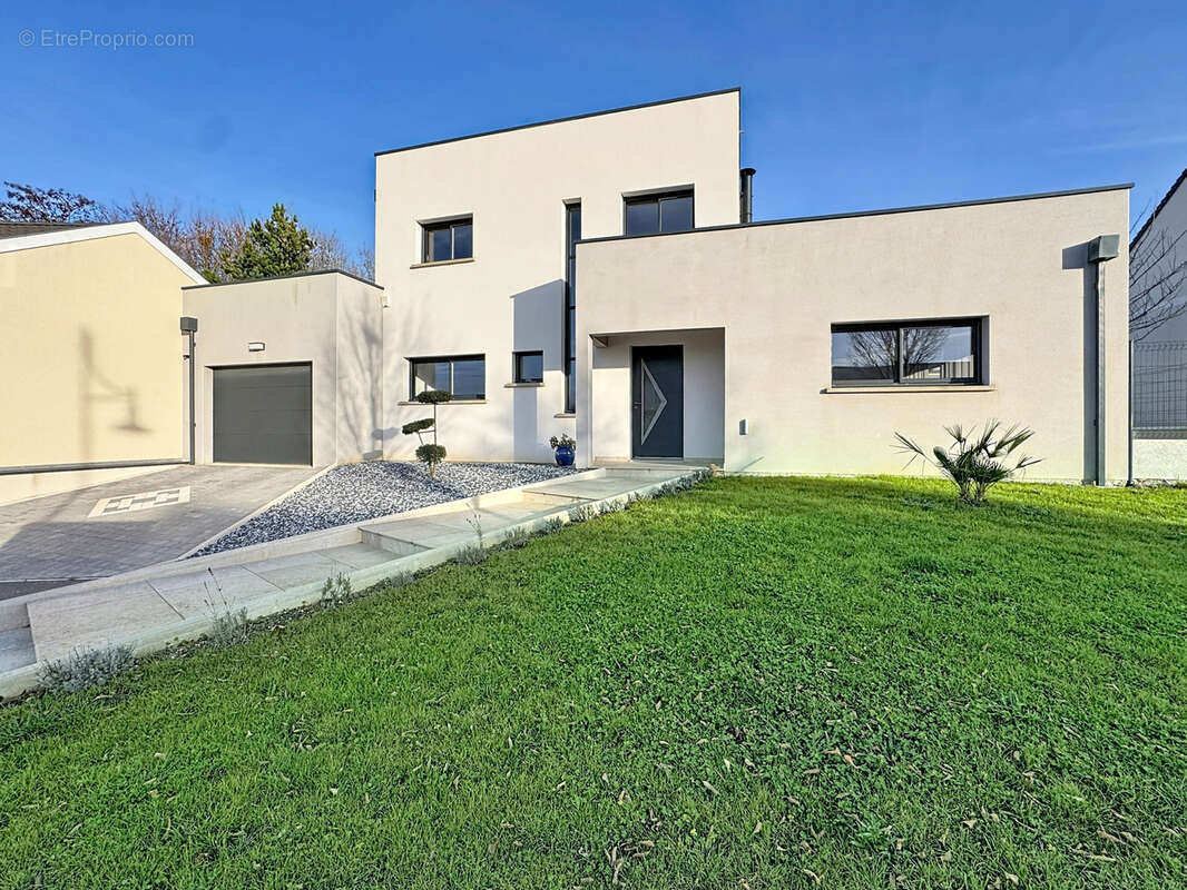 Maison à CHAMPIGNY