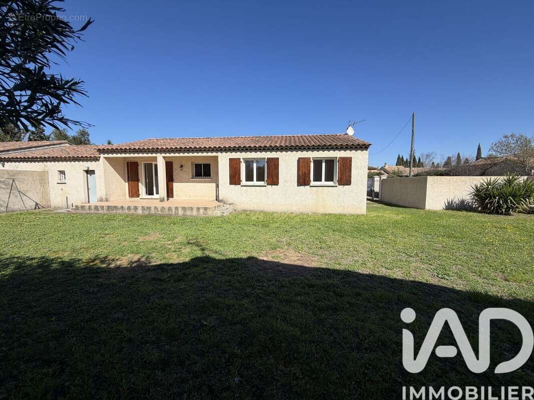 Photo 2 - Maison à SALON-DE-PROVENCE