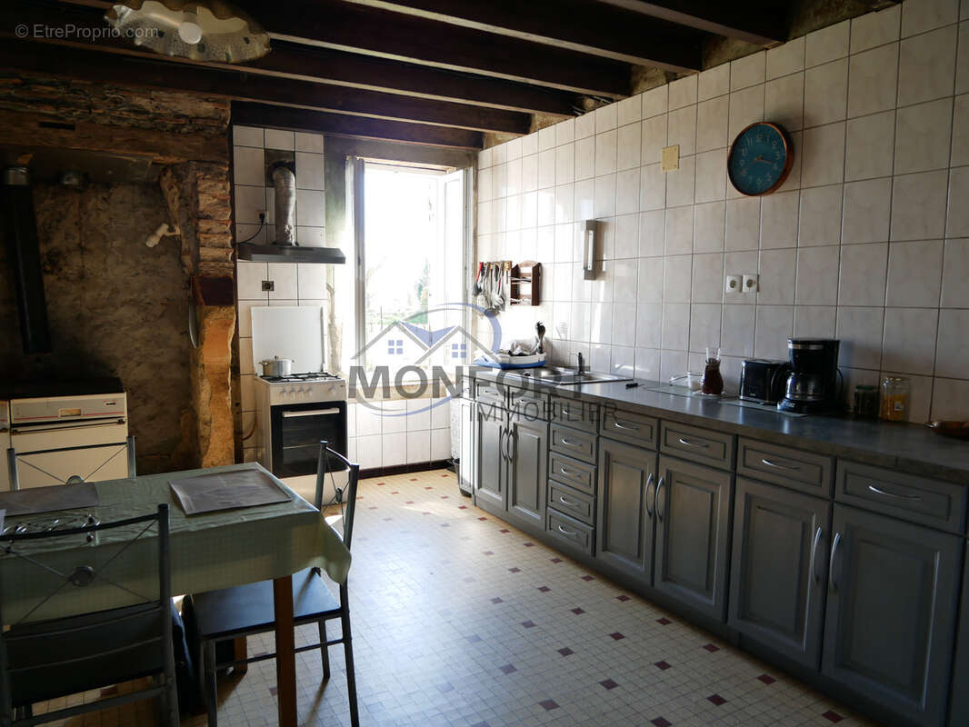 Maison en pierre avec dépendances et terrain de 3 000 m2   à 5 min de Marmande - photo 5