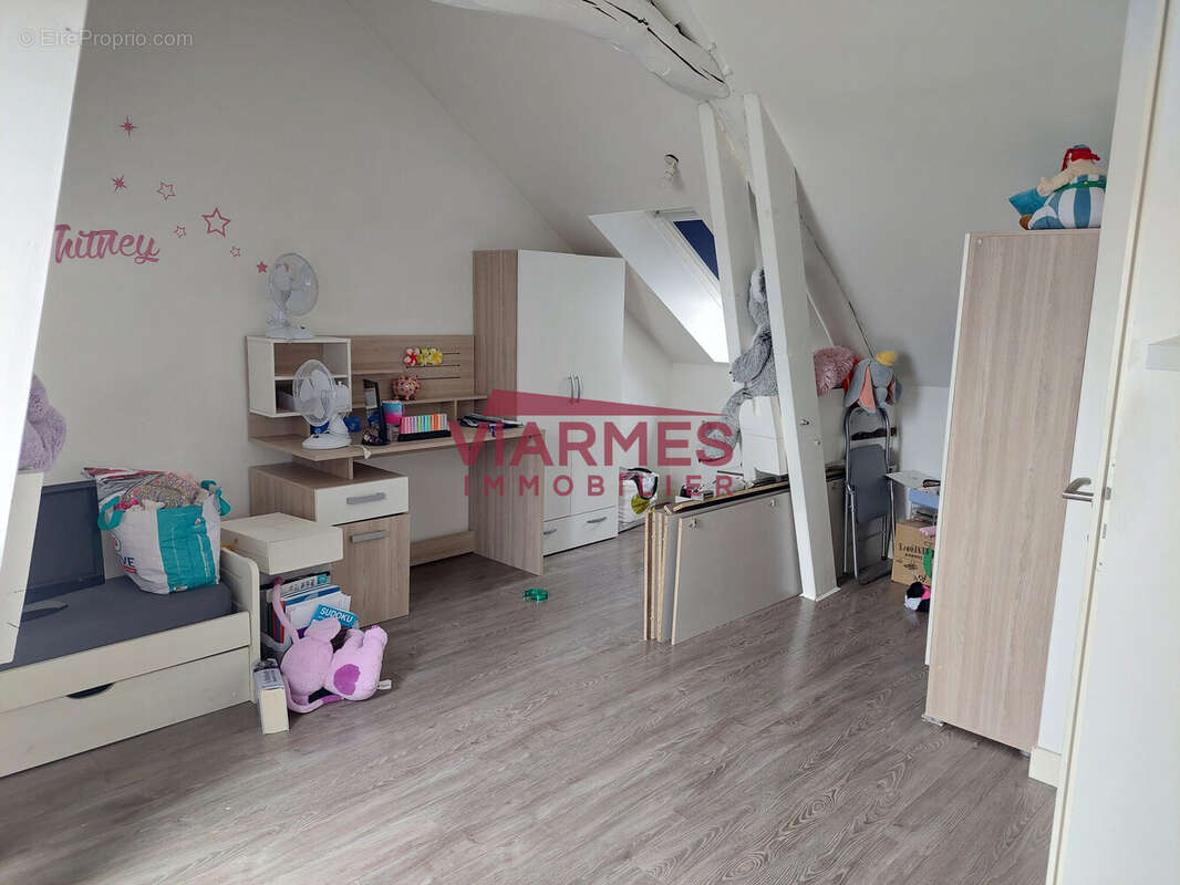 Appartement à SEUGY