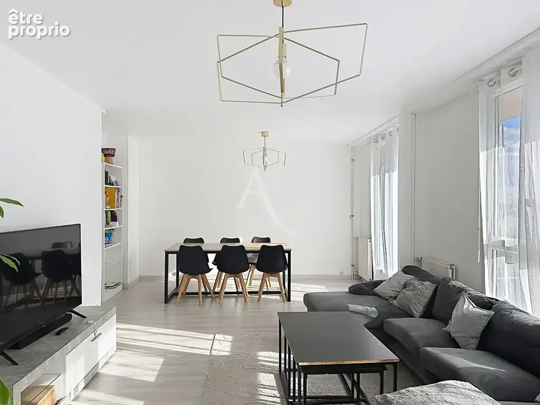 Appartement Trelaze 3 pièce(s) 80.2 m2 - photo 2