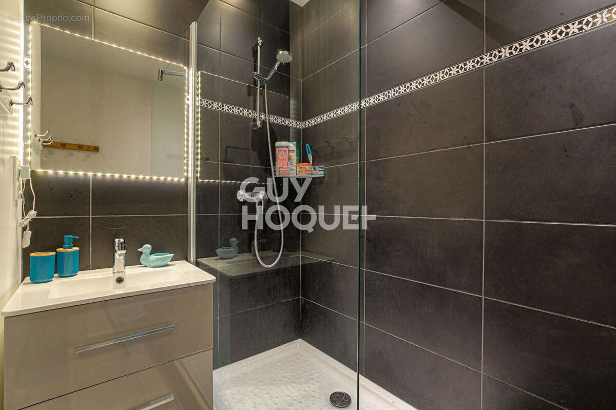 Appartement à LYON-6E