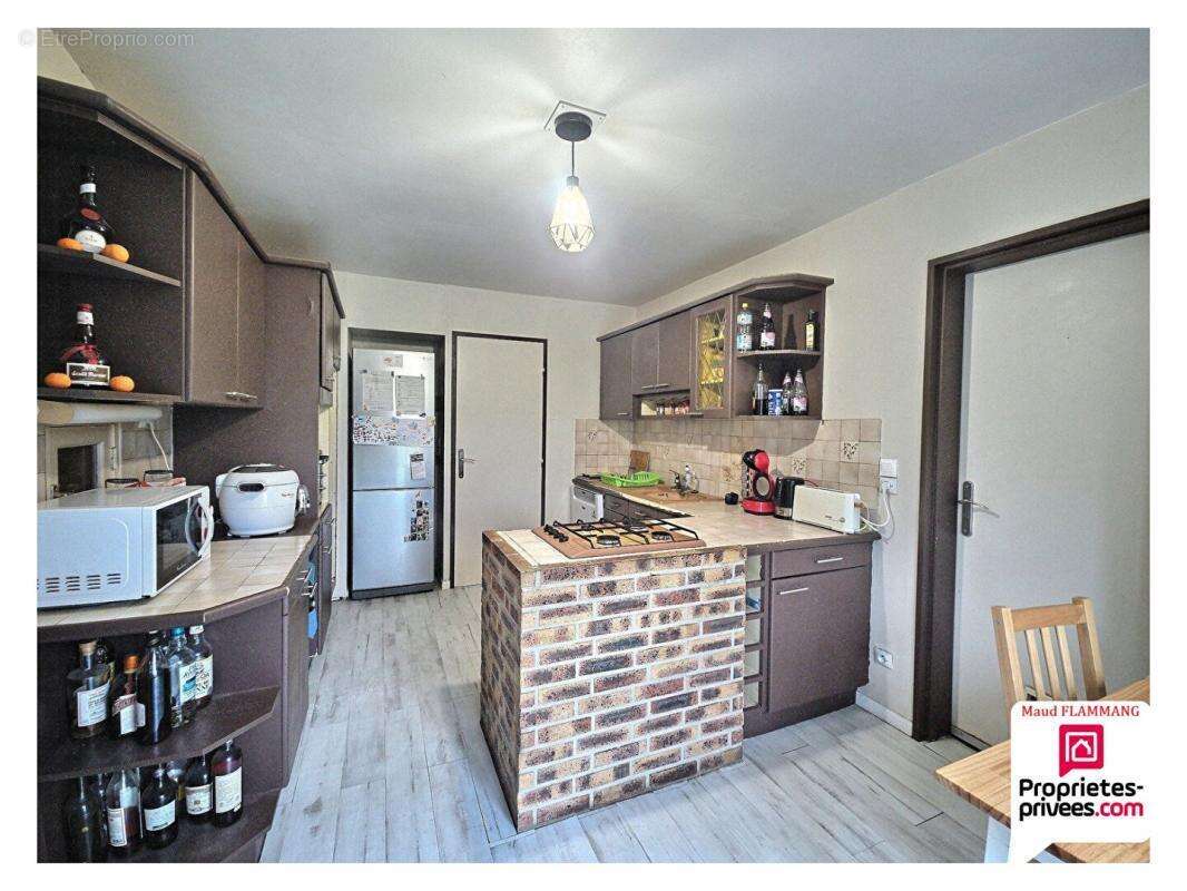 Maison à SAINT-JEAN-DE-BRAYE