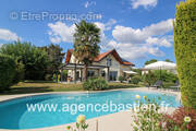 Maison à CESSY