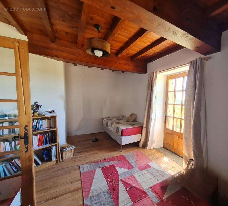 Maison à SAINT-CLAR