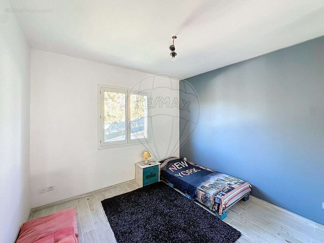 Maison à SAINTE-ANASTASIE