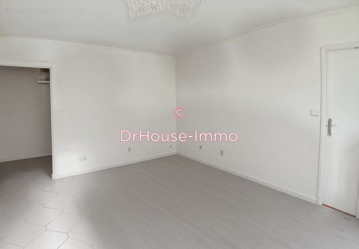 Appartement à VALENTON