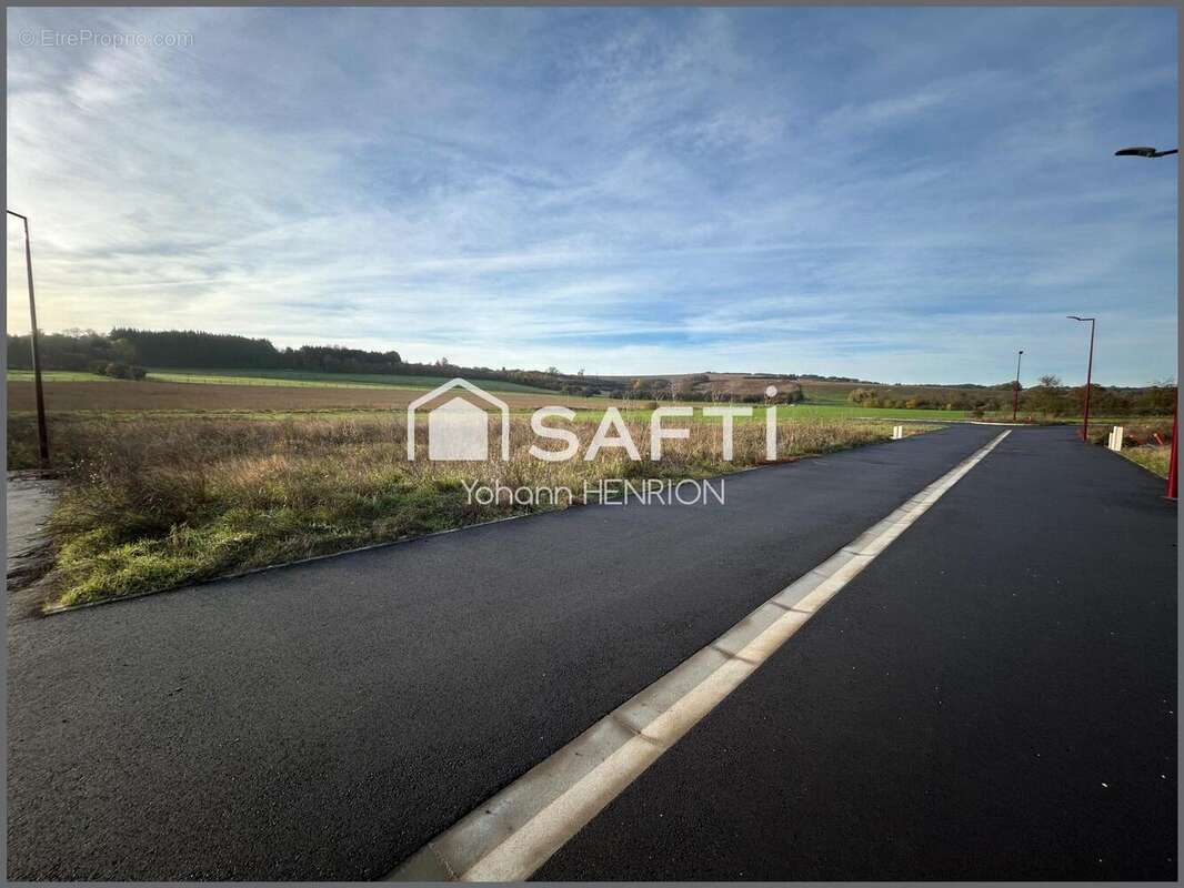 Photo 3 - Terrain à THIERVILLE-SUR-MEUSE