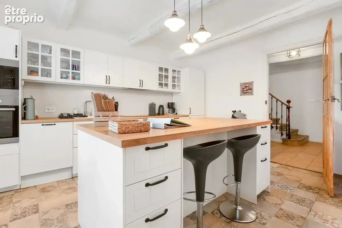 Maison 10 pièces 330 m² à vendre à Faugeres (34600) - photo 4