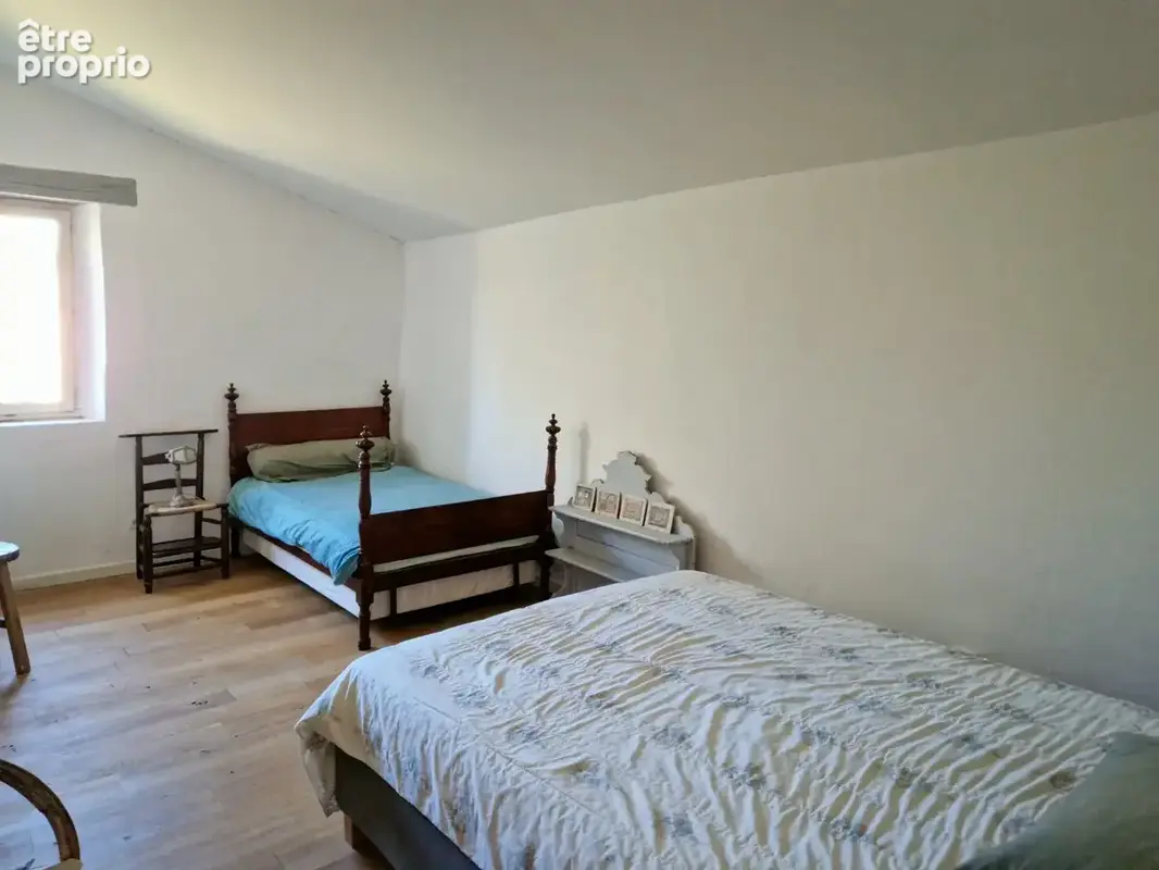 Belle maison de caractere en pierres avec 3,5ha et lac - photo 19