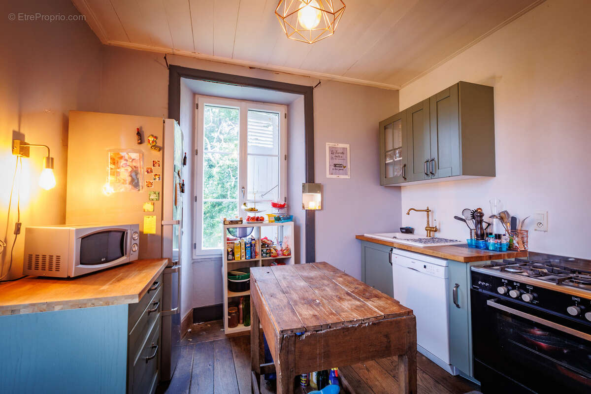 Maison à SAINT-CIRGUES-LA-LOUTRE