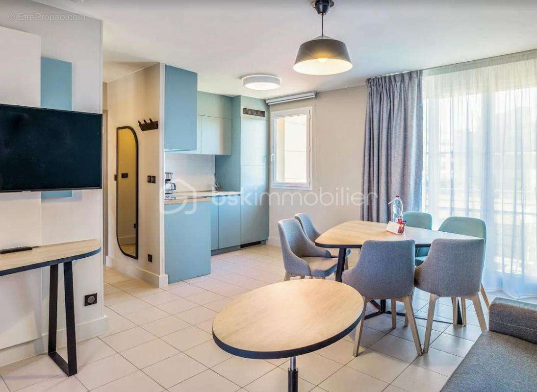 Spécial investisseurs - T2 meublé et parking en résidence gérée - photo 2