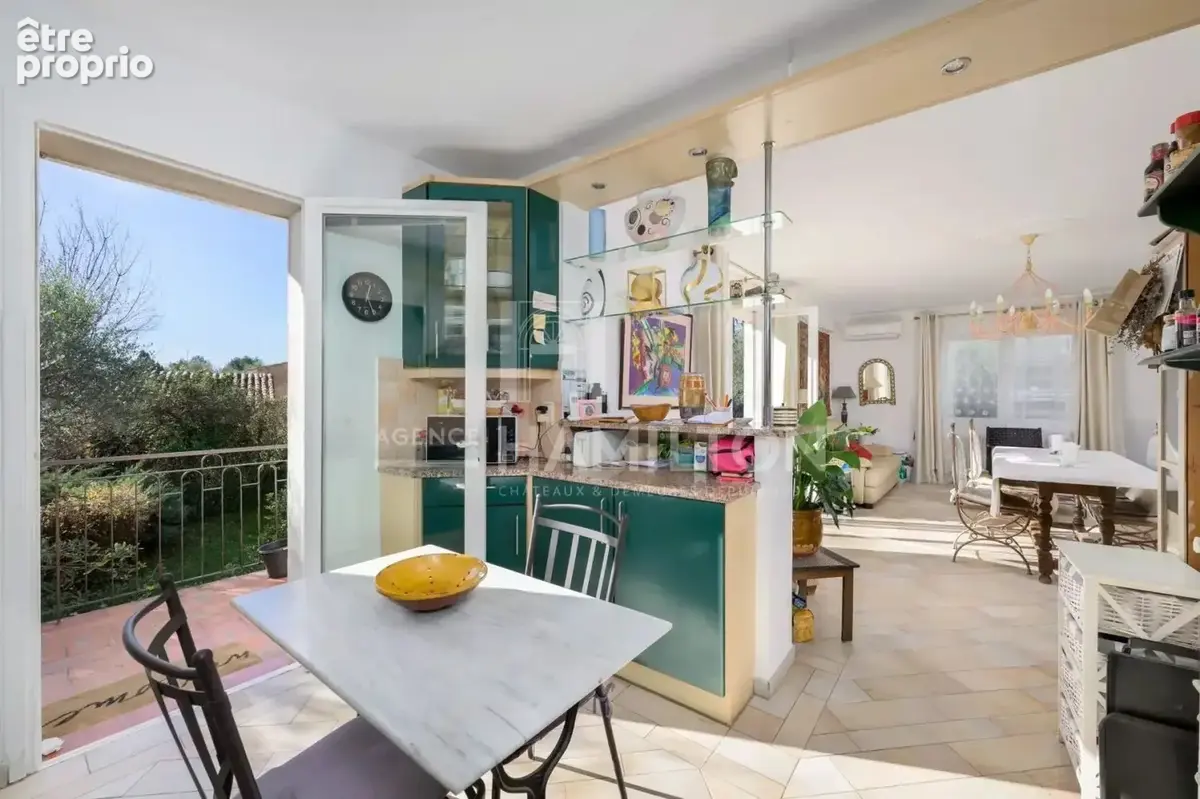 Maison de charme avec piscine à proximité de Valbonne - photo 13