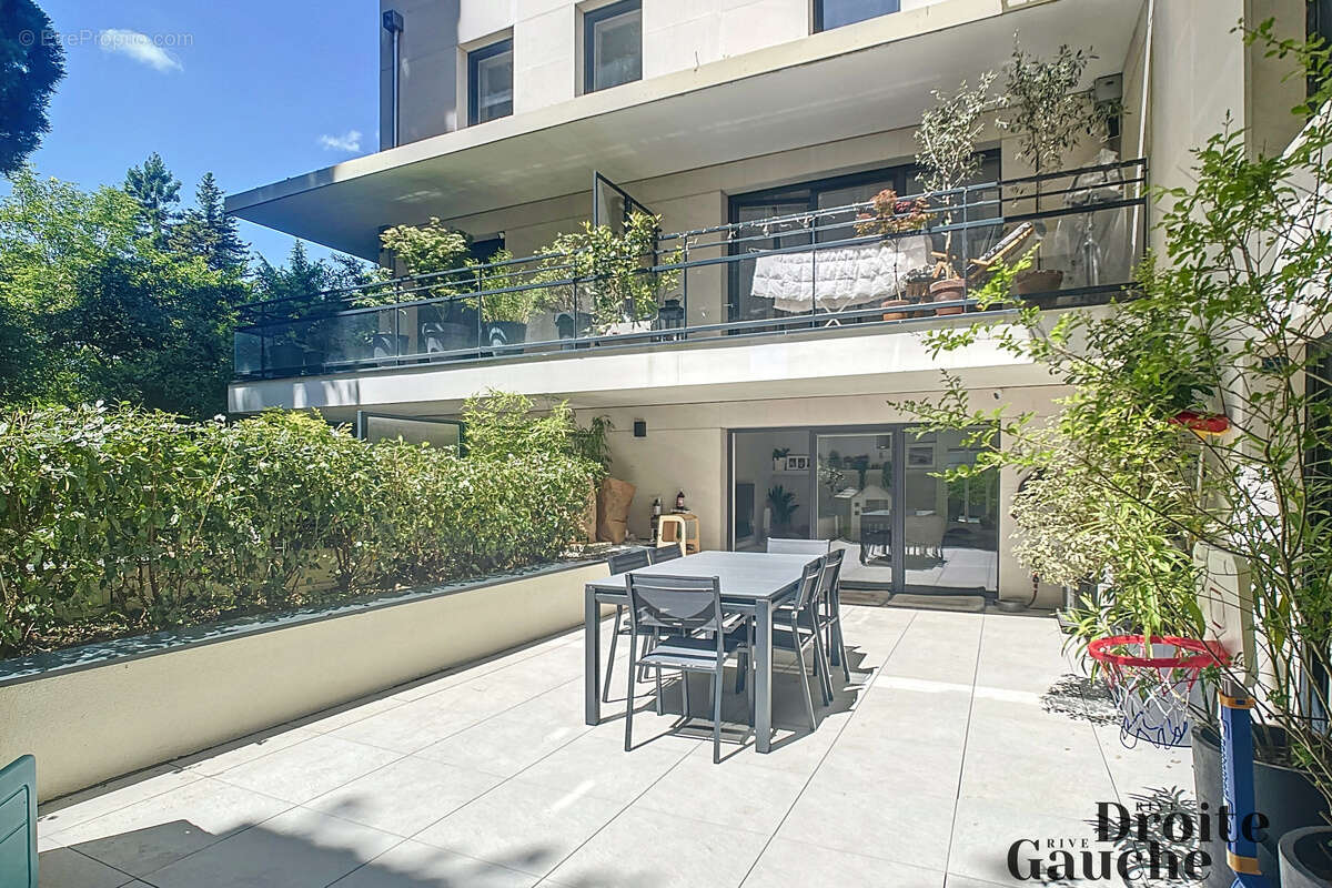 Appartement à VILLE-D&#039;AVRAY