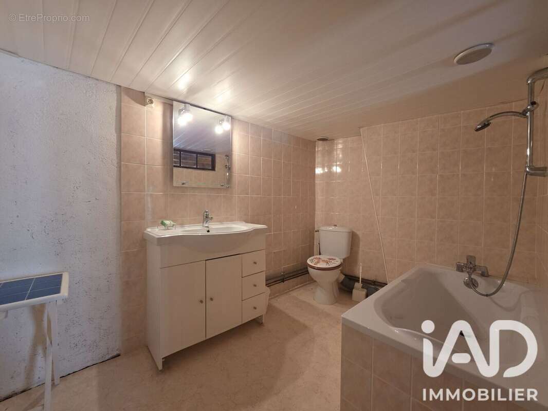 Maison 124 m² à Mauzun  - photo 8