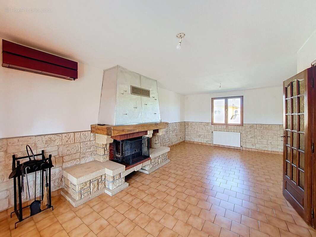 Maison à CHARVIEU-CHAVAGNEUX