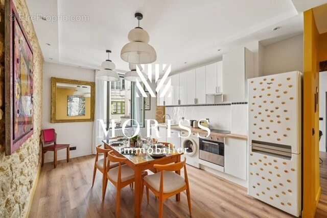 Appartement à PARIS-3E