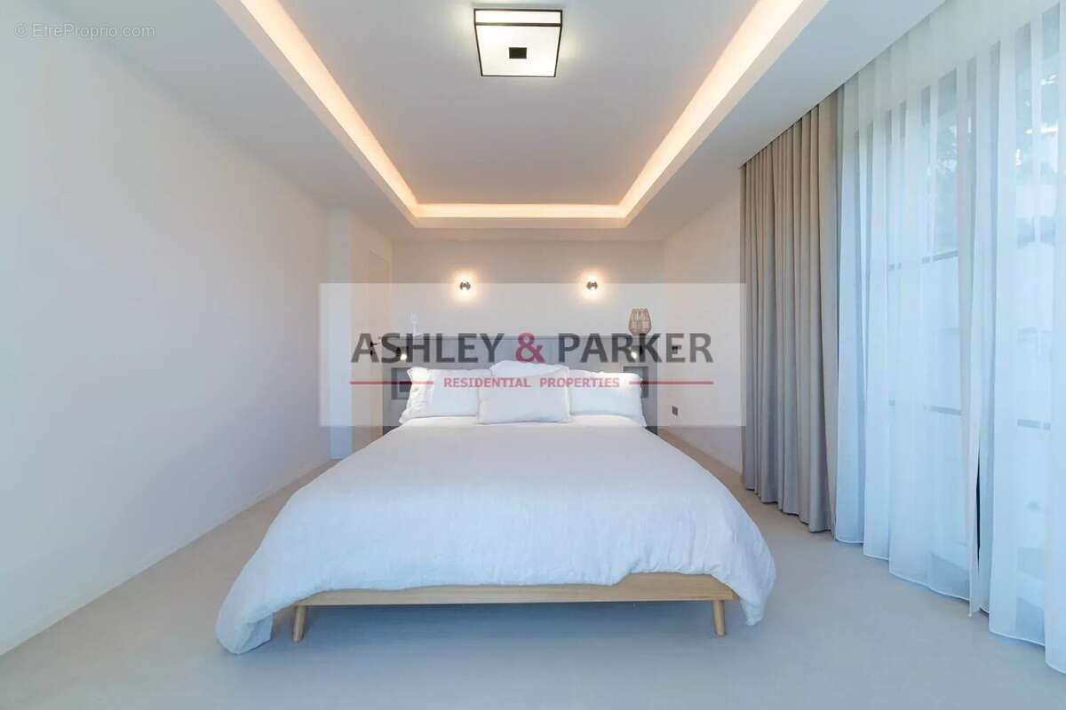 Maison à ROQUEBRUNE-CAP-MARTIN