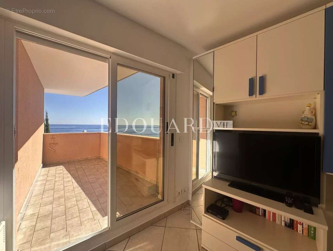 Appartement à ROQUEBRUNE-CAP-MARTIN