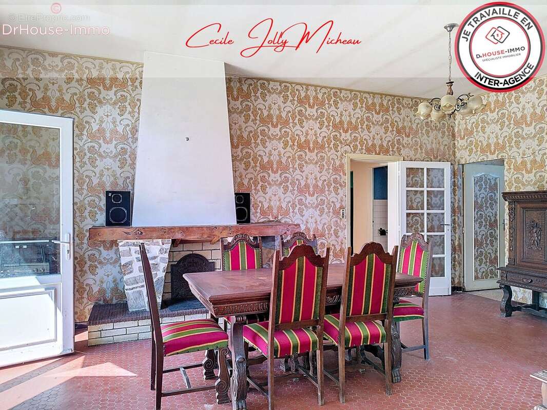 Maison à SAMONAC