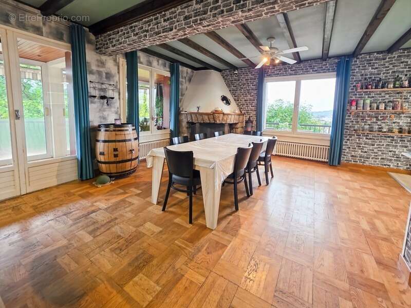 Maison à PERRIGNY