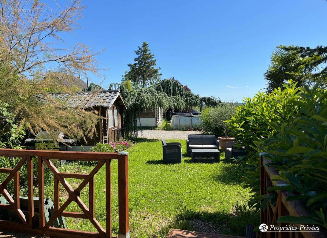 Ensemble immobilier à découvrir - 143 m2 - photo 10