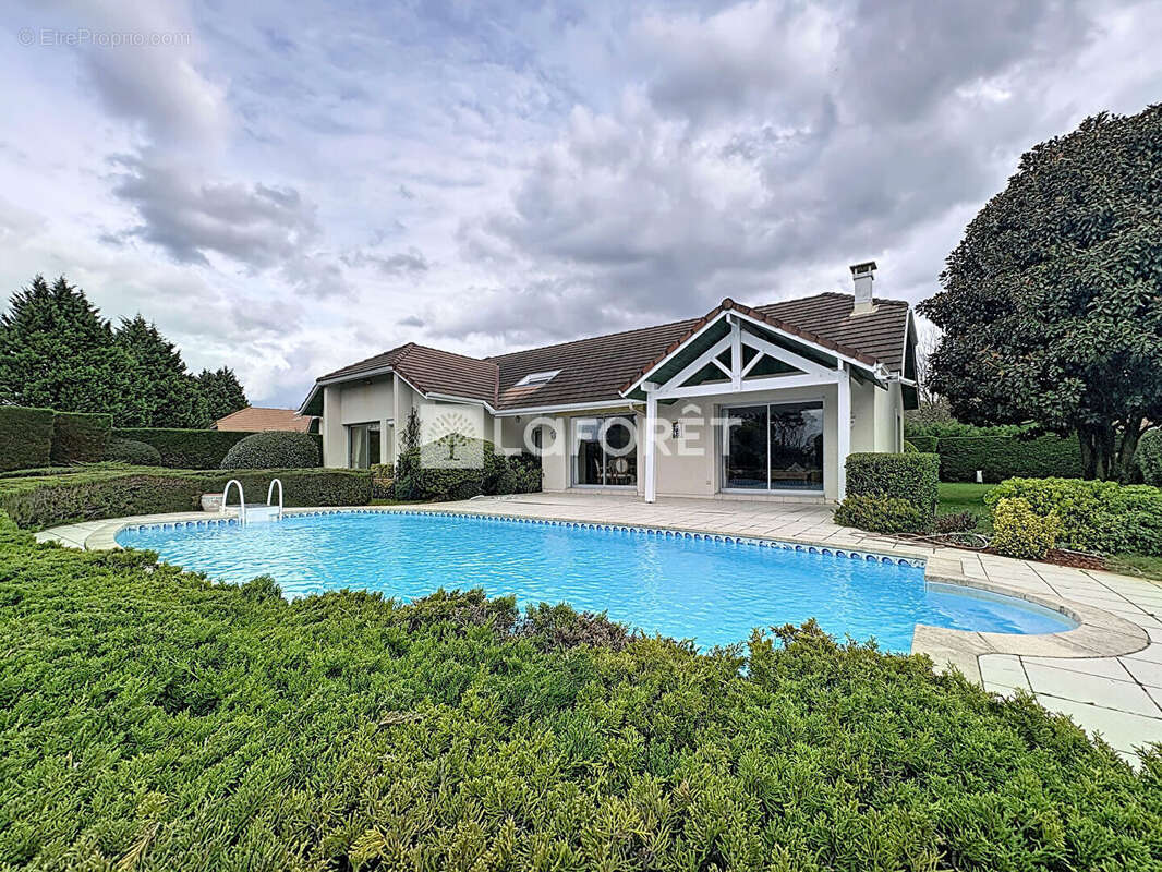 Maison à PESSAC
