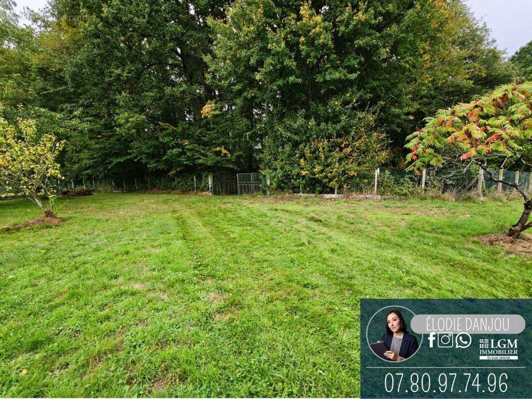 Maison à SAINT-HILAIRE-LA-GRAVELLE