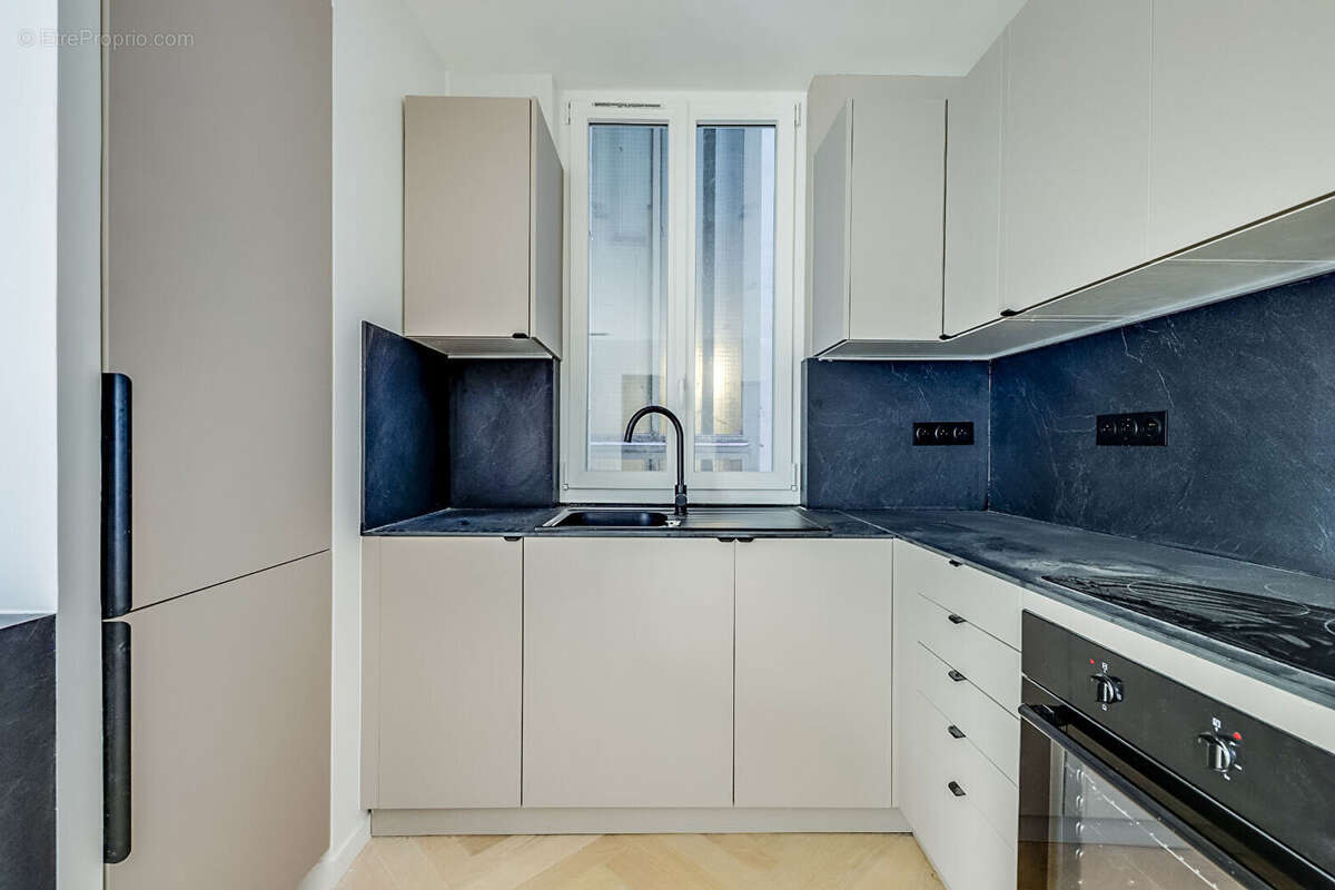 Appartement à PARIS-9E