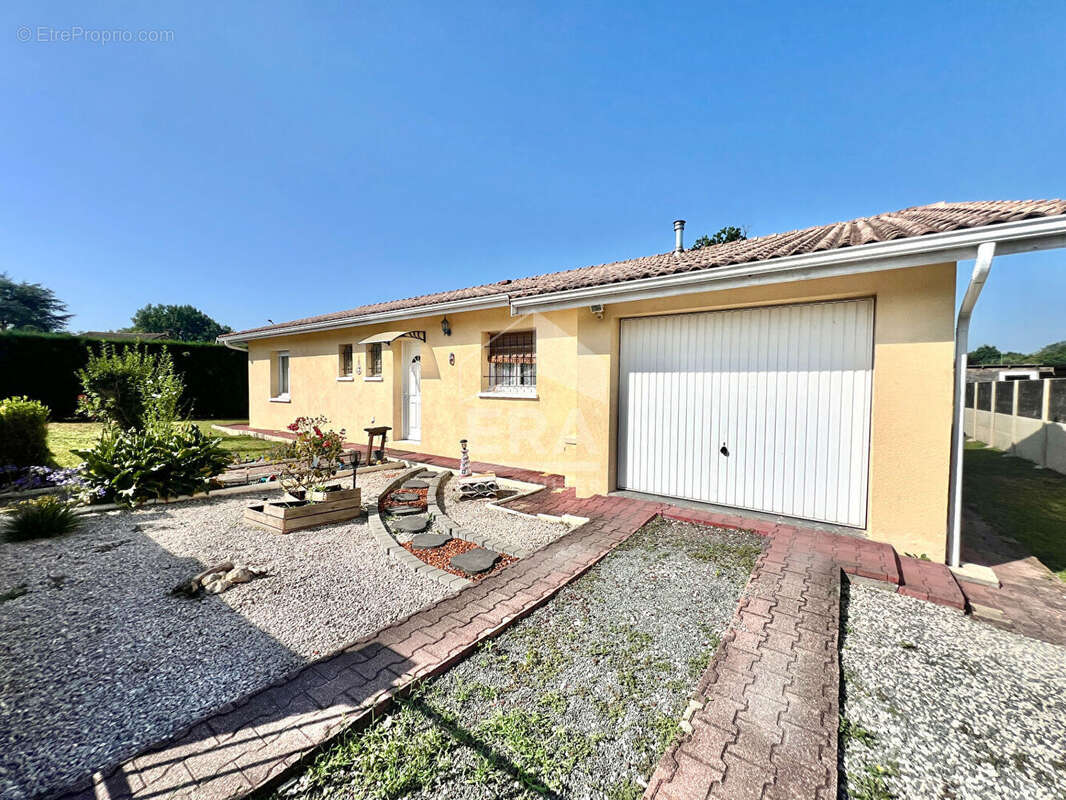 Maison à HOSTENS