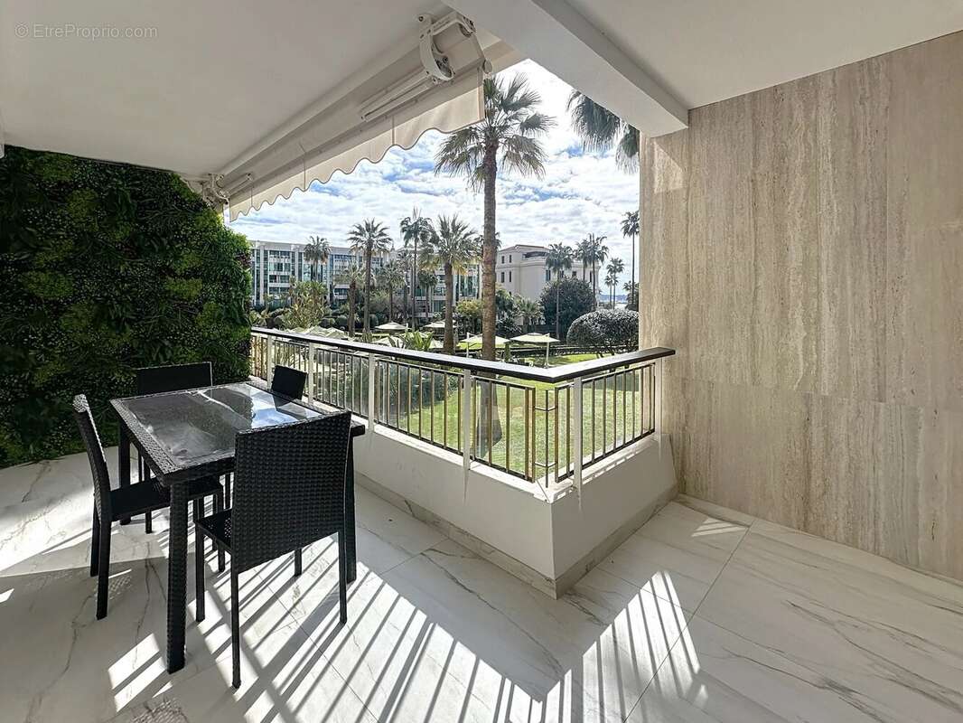 Appartement à CANNES