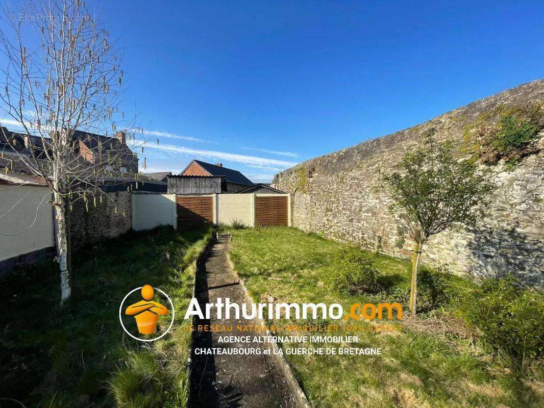Maison à LA GUERCHE-DE-BRETAGNE